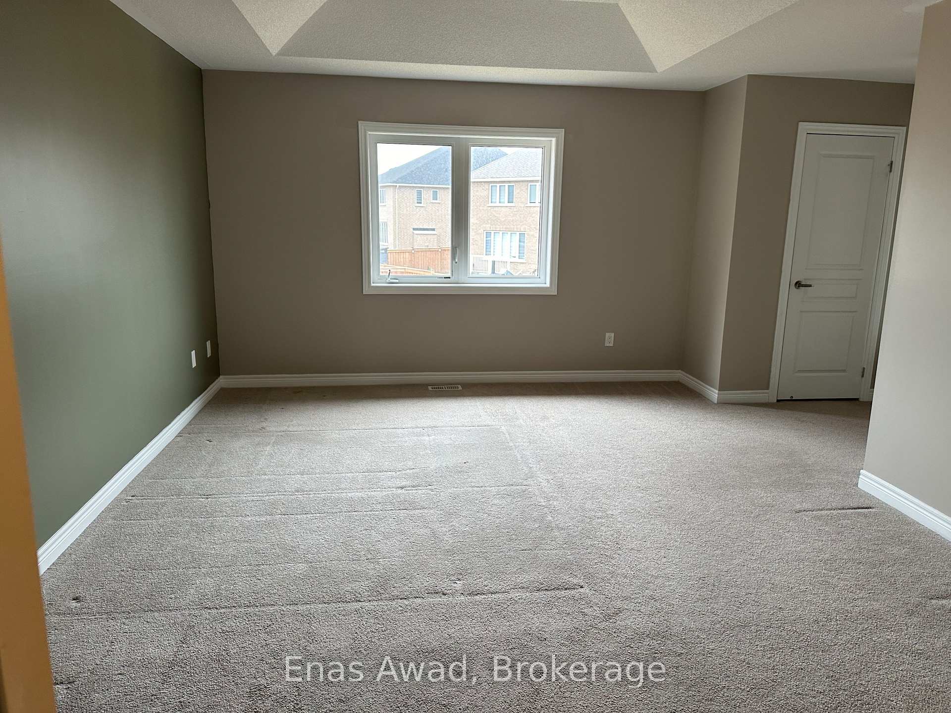 Photo 25 of 1026 Green Street, Innisfil, Lefroy — HOMEH