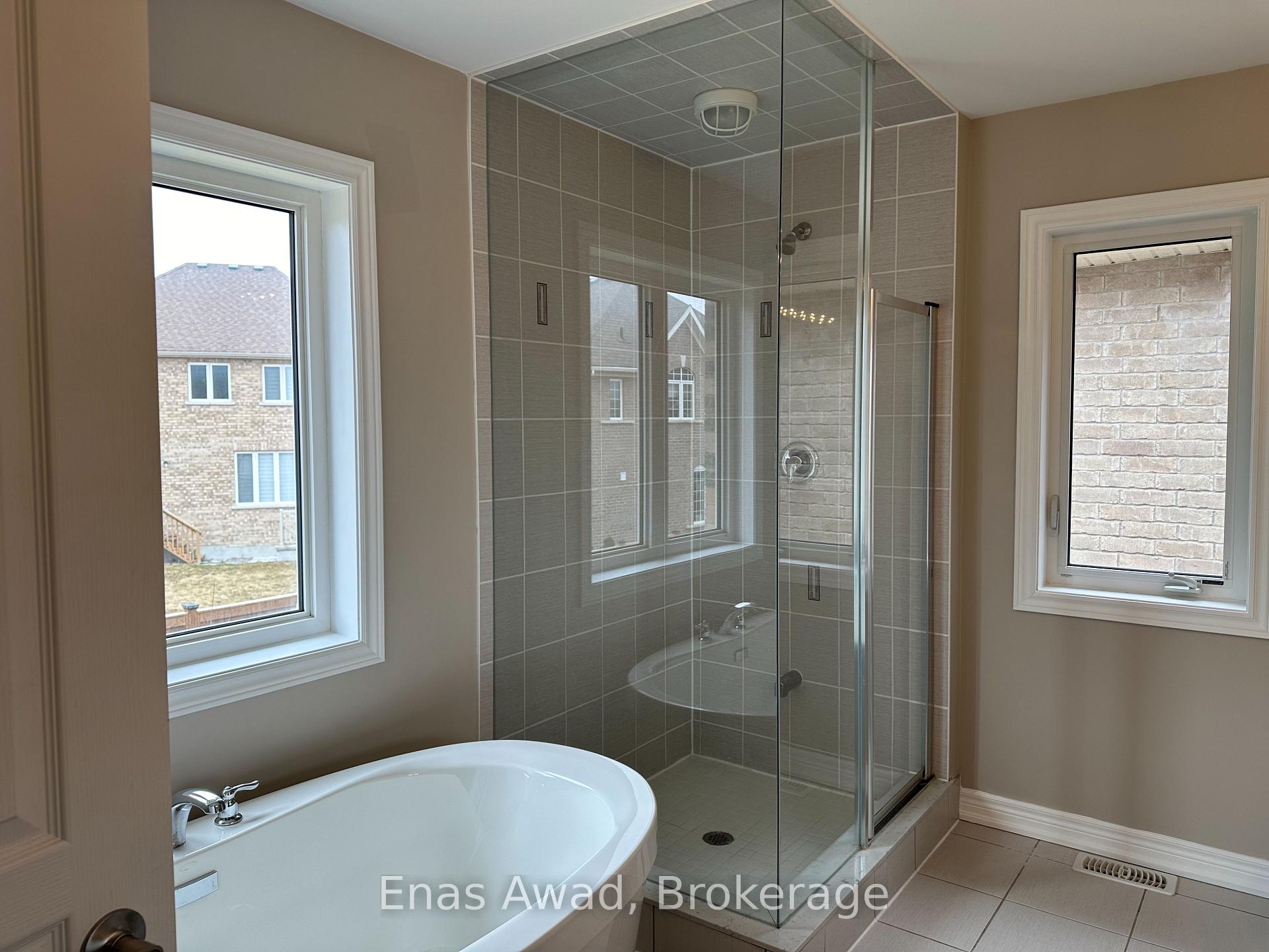 Photo 34 of 1026 Green Street, Innisfil, Lefroy — HOMEH