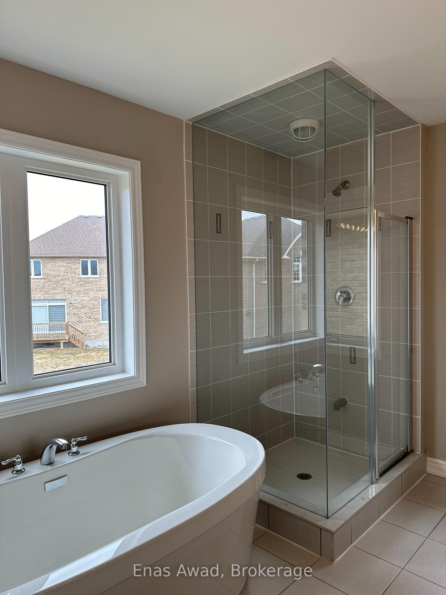 Photo 38 of 1026 Green Street, Innisfil, Lefroy — HOMEH