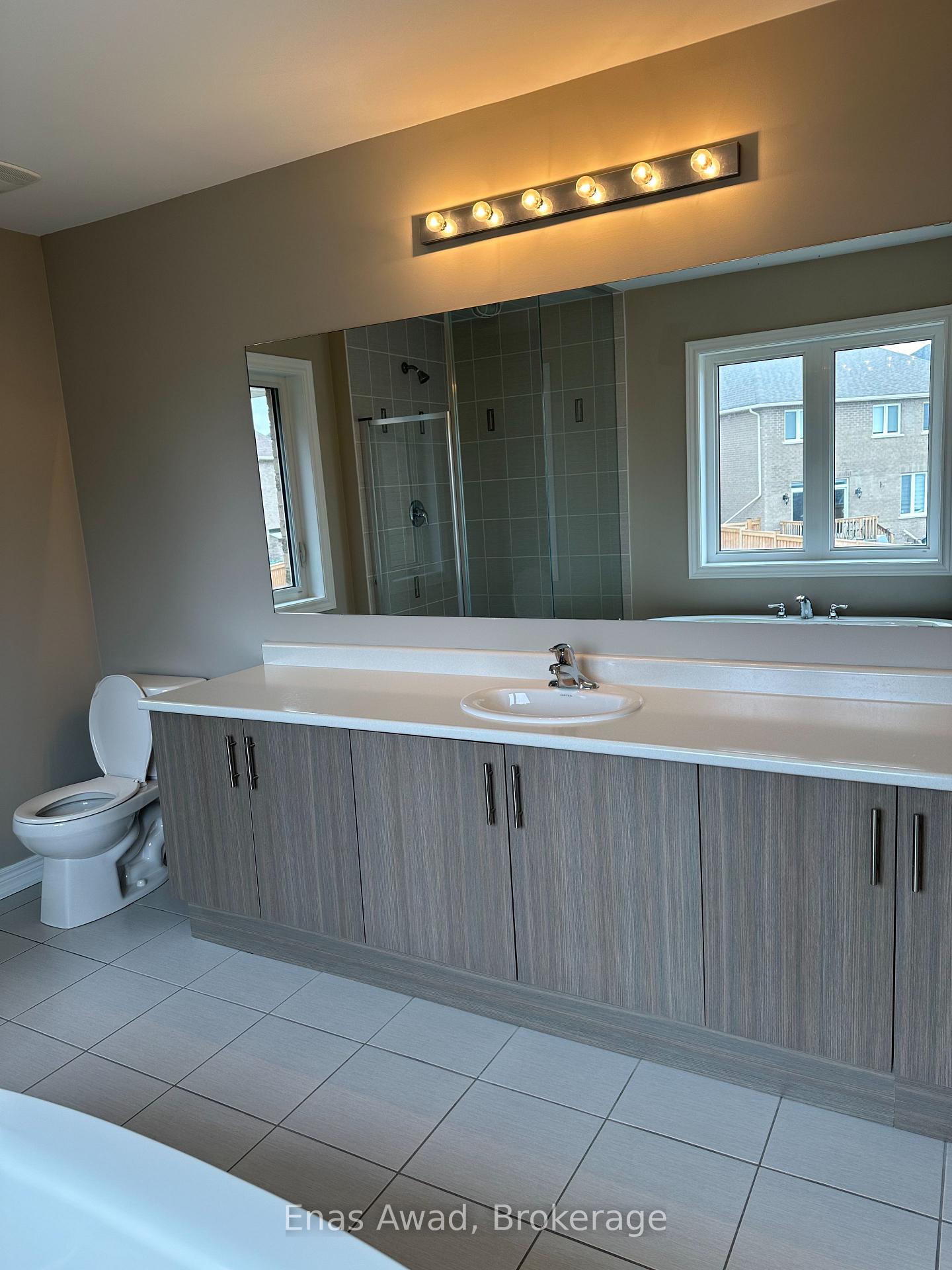 Photo 39 of 1026 Green Street, Innisfil, Lefroy — HOMEH
