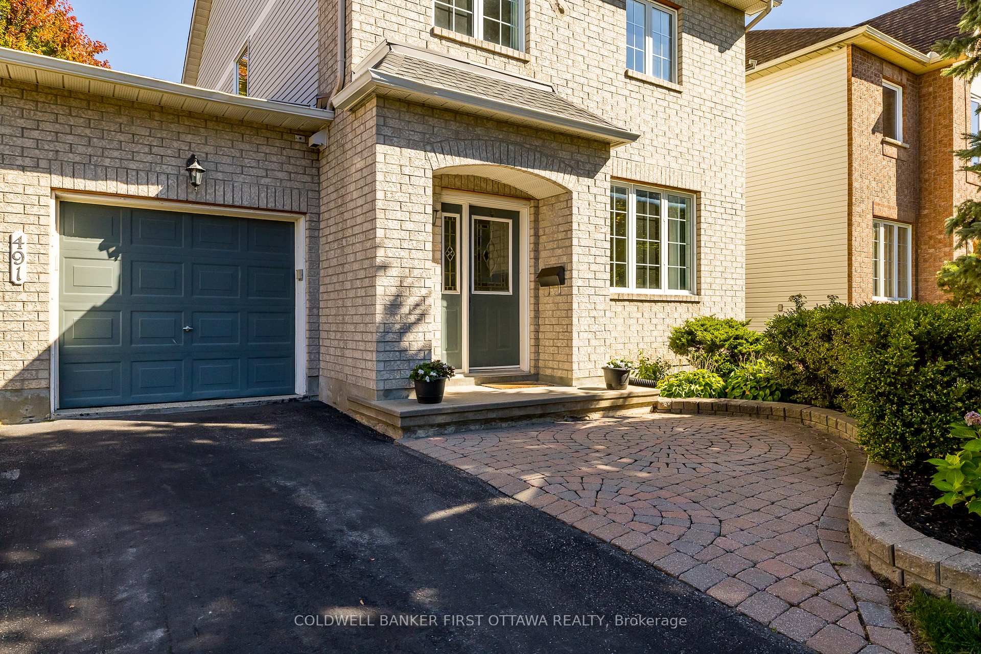 Photo 3 of 491 Meadowbreeze Drive, Ottawa, Kanata - Emerald Meadows/Trailwest — HOMEH