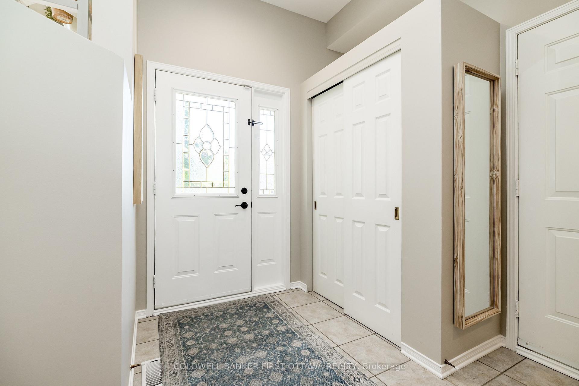 Photo 5 of 491 Meadowbreeze Drive, Ottawa, Kanata - Emerald Meadows/Trailwest — HOMEH