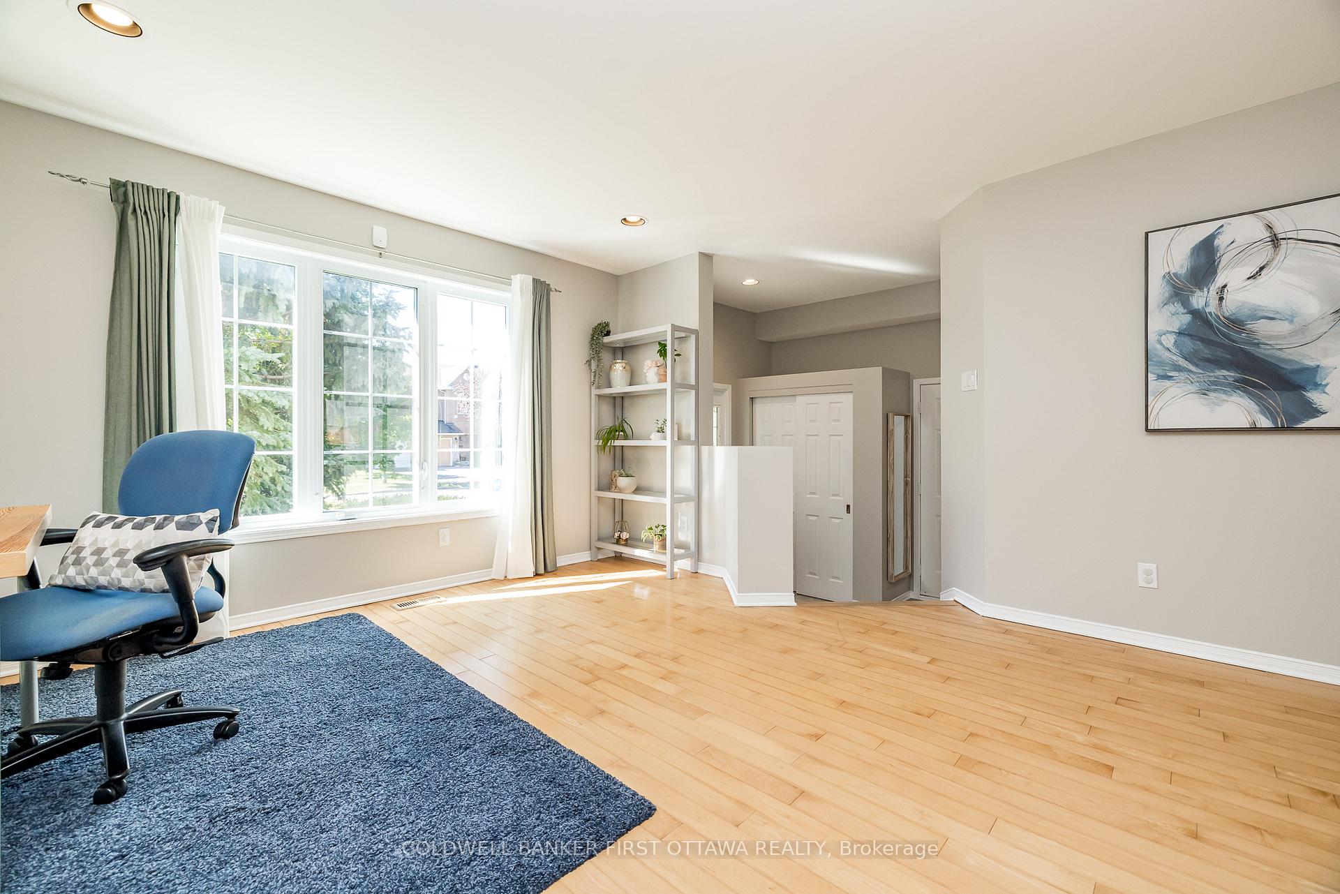 Photo 8 of 491 Meadowbreeze Drive, Ottawa, Kanata - Emerald Meadows/Trailwest — HOMEH