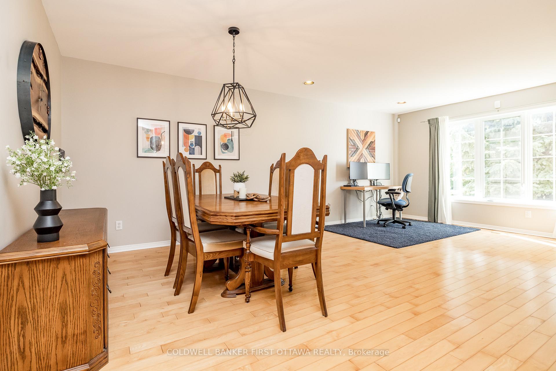 Photo 10 of 491 Meadowbreeze Drive, Ottawa, Kanata - Emerald Meadows/Trailwest — HOMEH