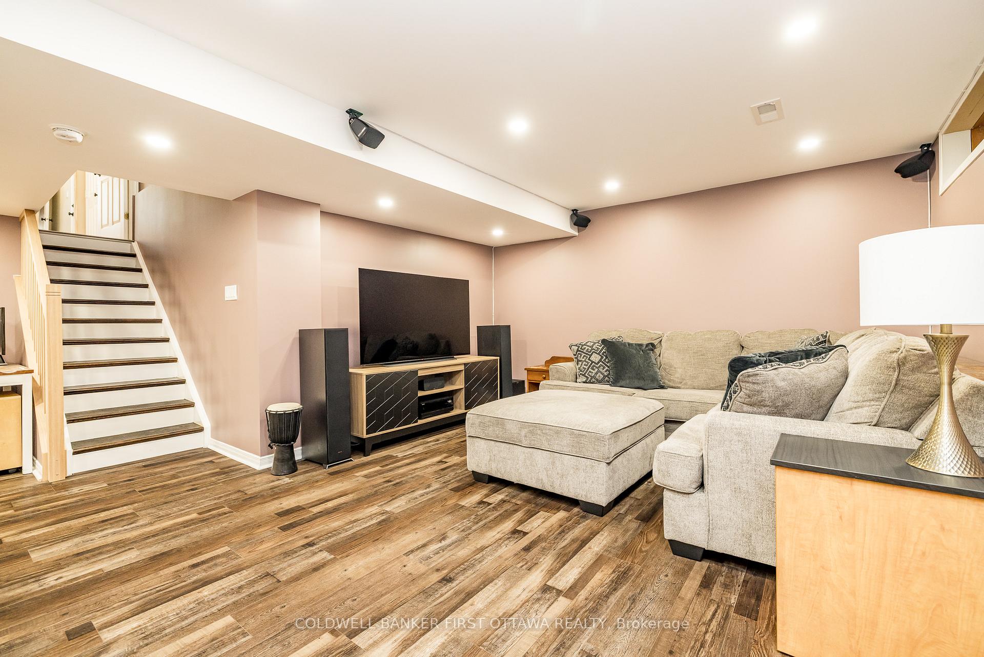 Photo 40 of 491 Meadowbreeze Drive, Ottawa, Kanata - Emerald Meadows/Trailwest — HOMEH