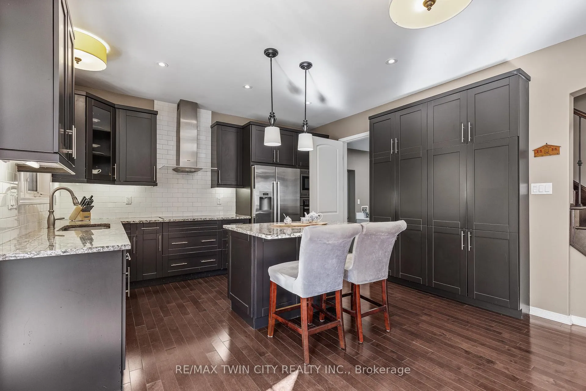 Photo 9 of 304 Falling Green Crescent, Kitchener — HOMEH