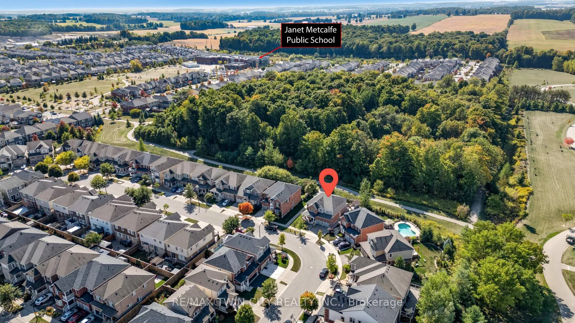 Photo 41 of 304 Falling Green Crescent, Kitchener — HOMEH