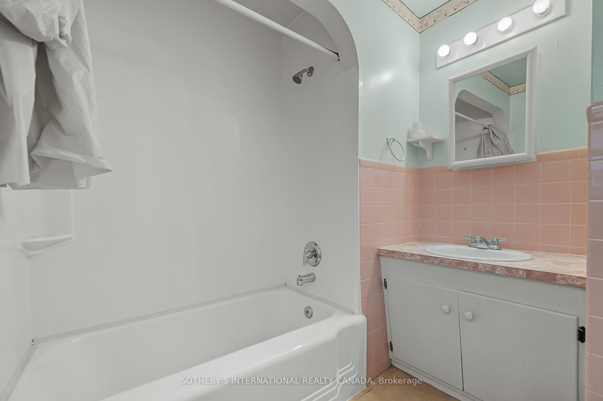 Photo 27 of 185 Highland Road W, Kitchener — HOMEH