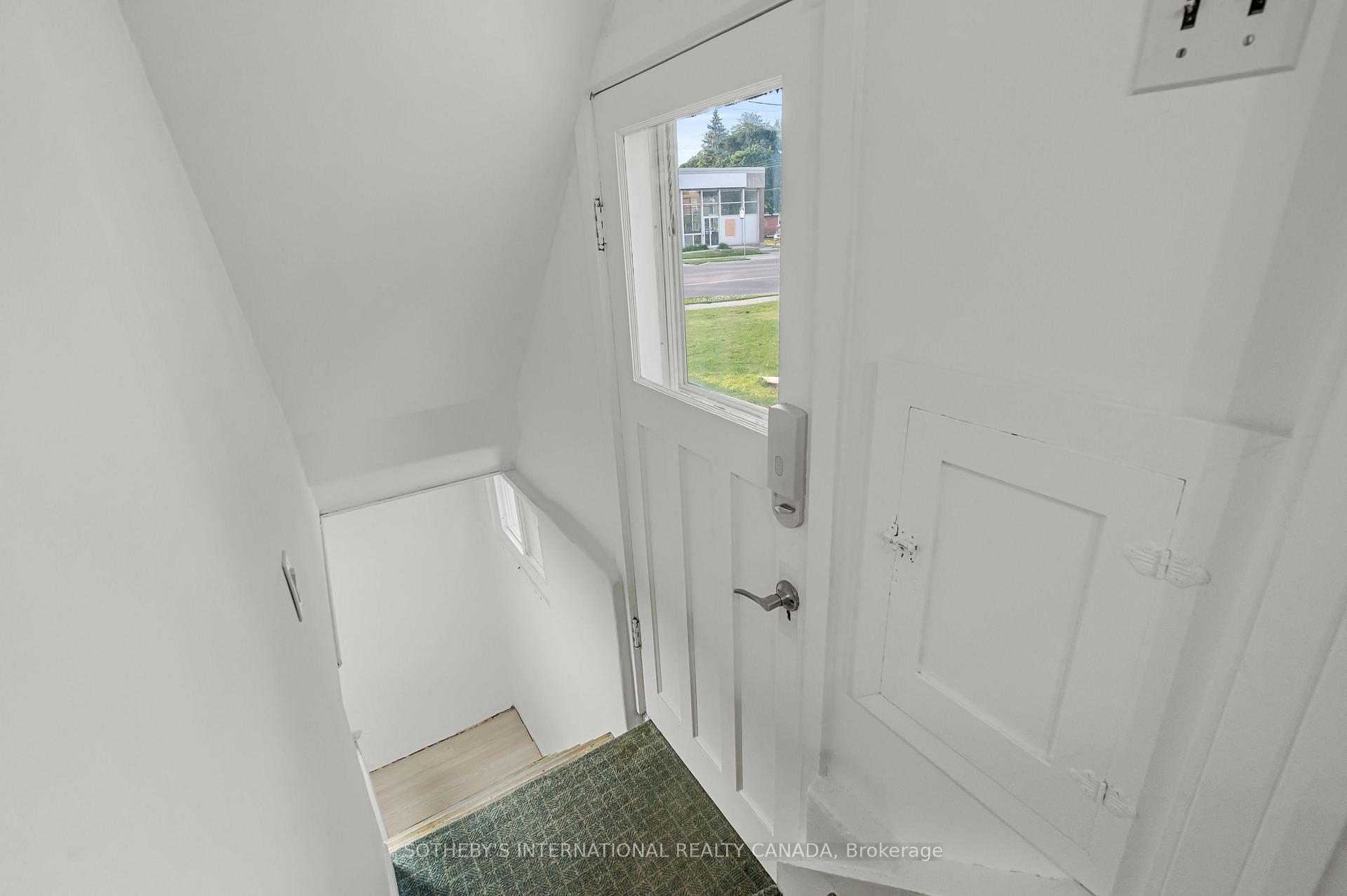 Photo 28 of 185 Highland Road W, Kitchener — HOMEH
