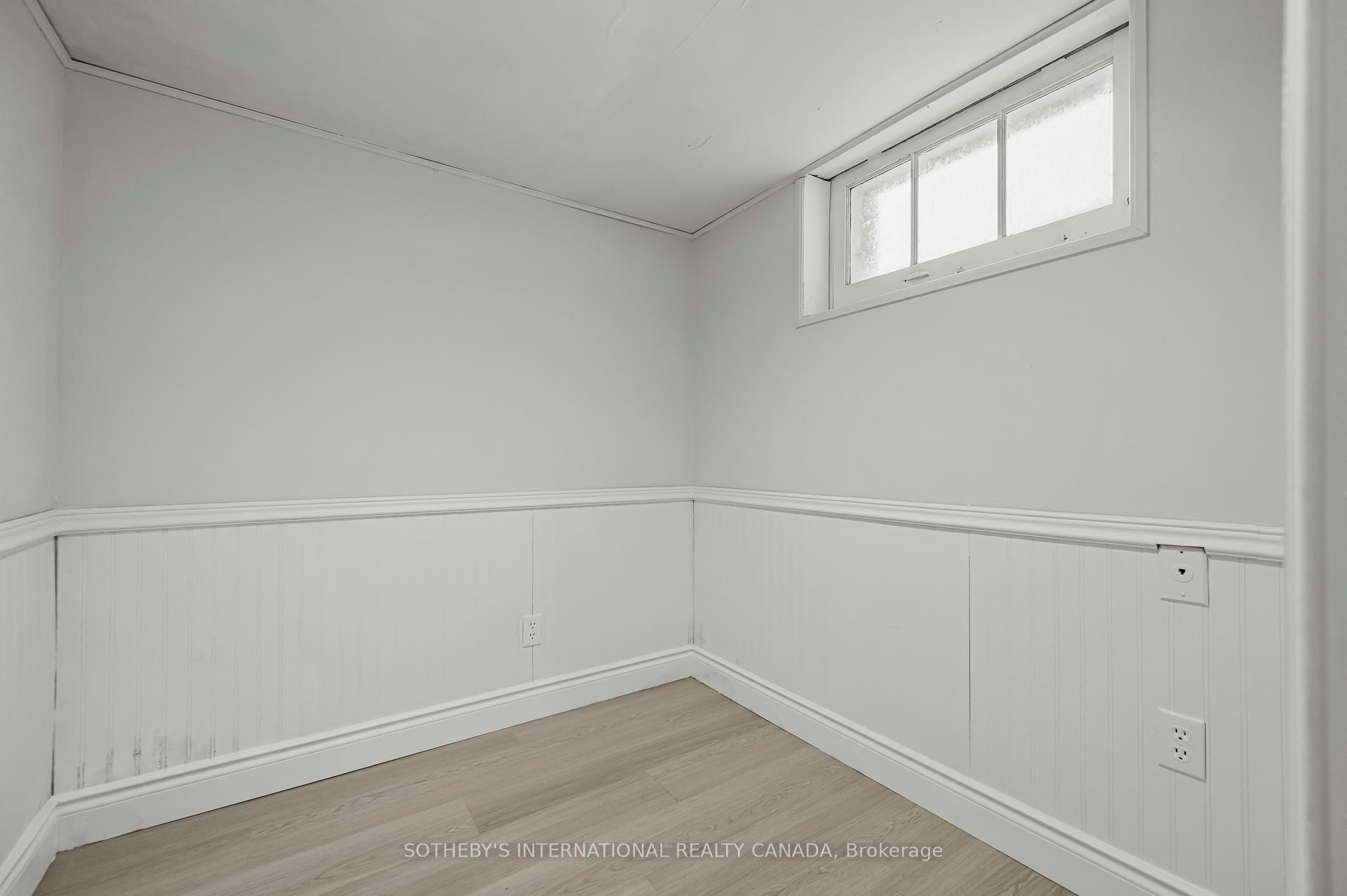 Photo 33 of 185 Highland Road W, Kitchener — HOMEH