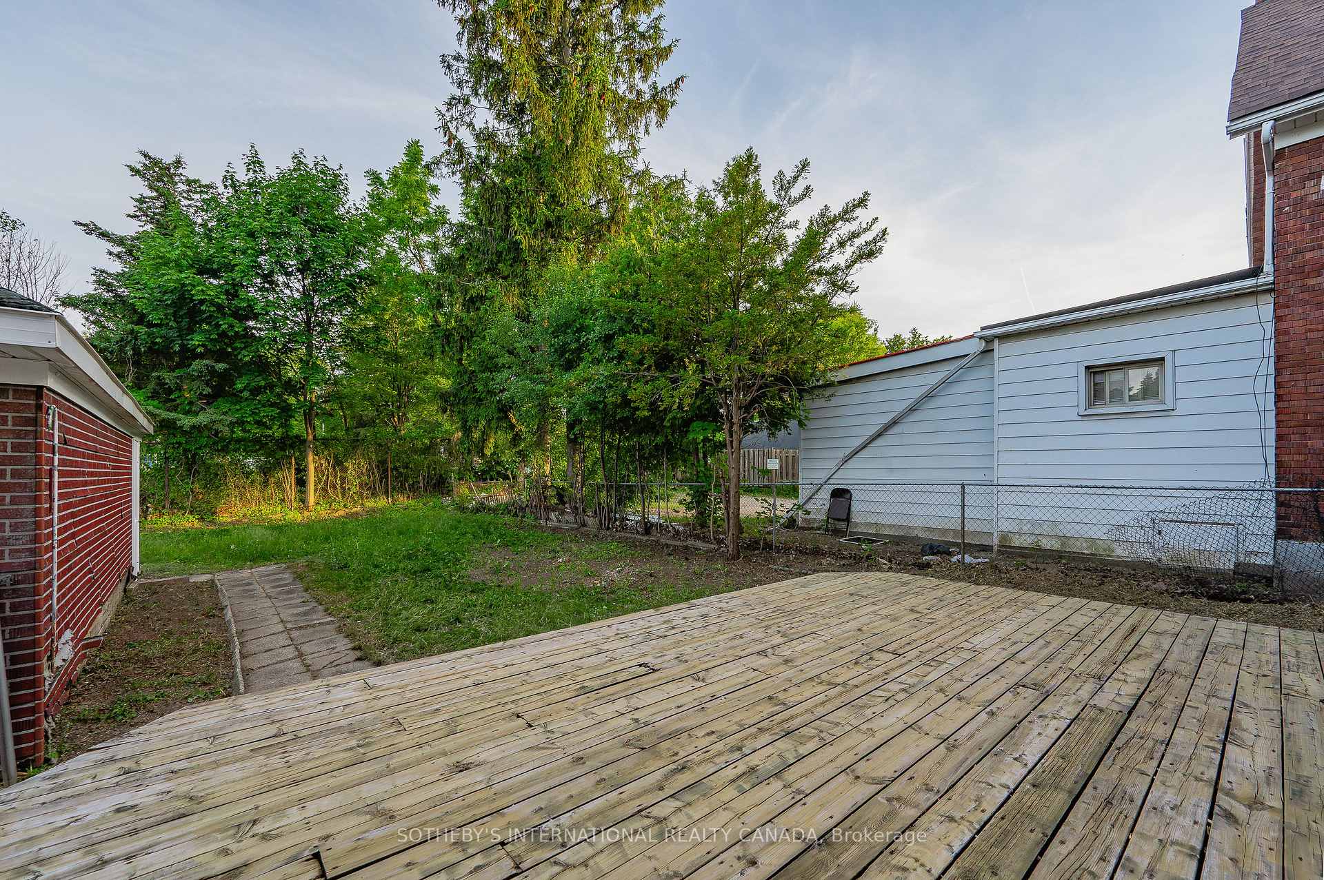 Photo 40 of 185 Highland Road W, Kitchener — HOMEH