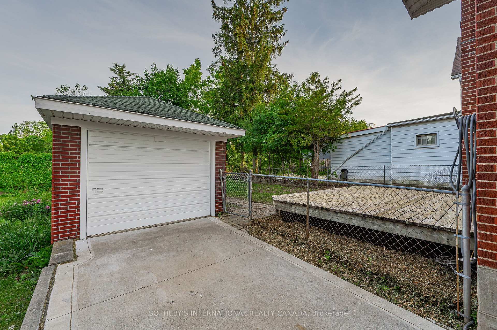 Photo 45 of 185 Highland Road W, Kitchener — HOMEH