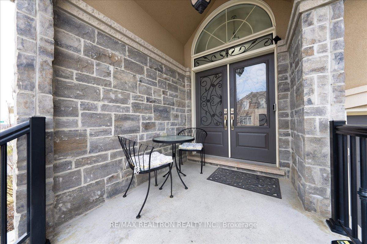 Photo 6 of 13 Fairmont Ridge Trail, King, Nobleton — HOMEH