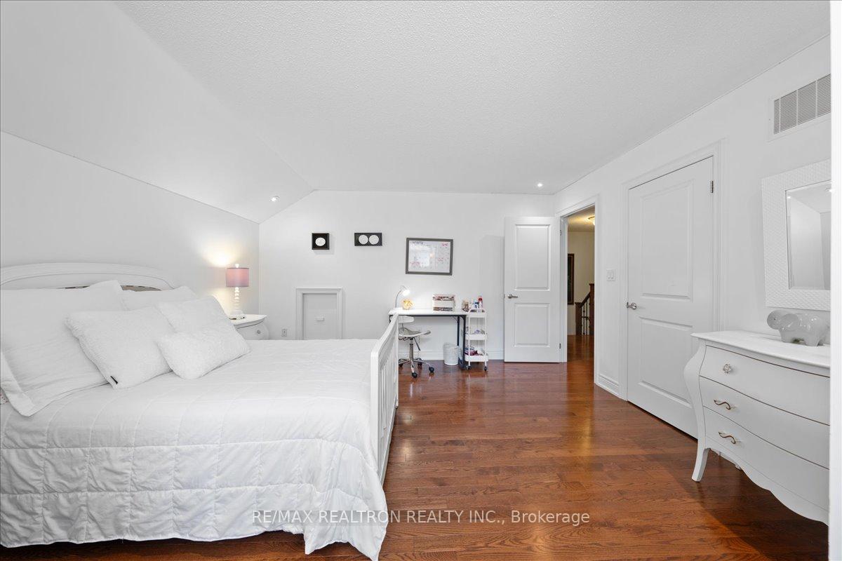 Photo 31 of 13 Fairmont Ridge Trail, King, Nobleton — HOMEH
