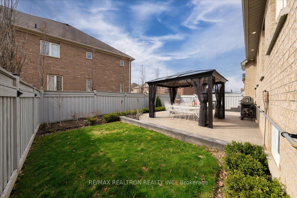 Photo 45 of 13 Fairmont Ridge Trail, King, Nobleton — HOMEH