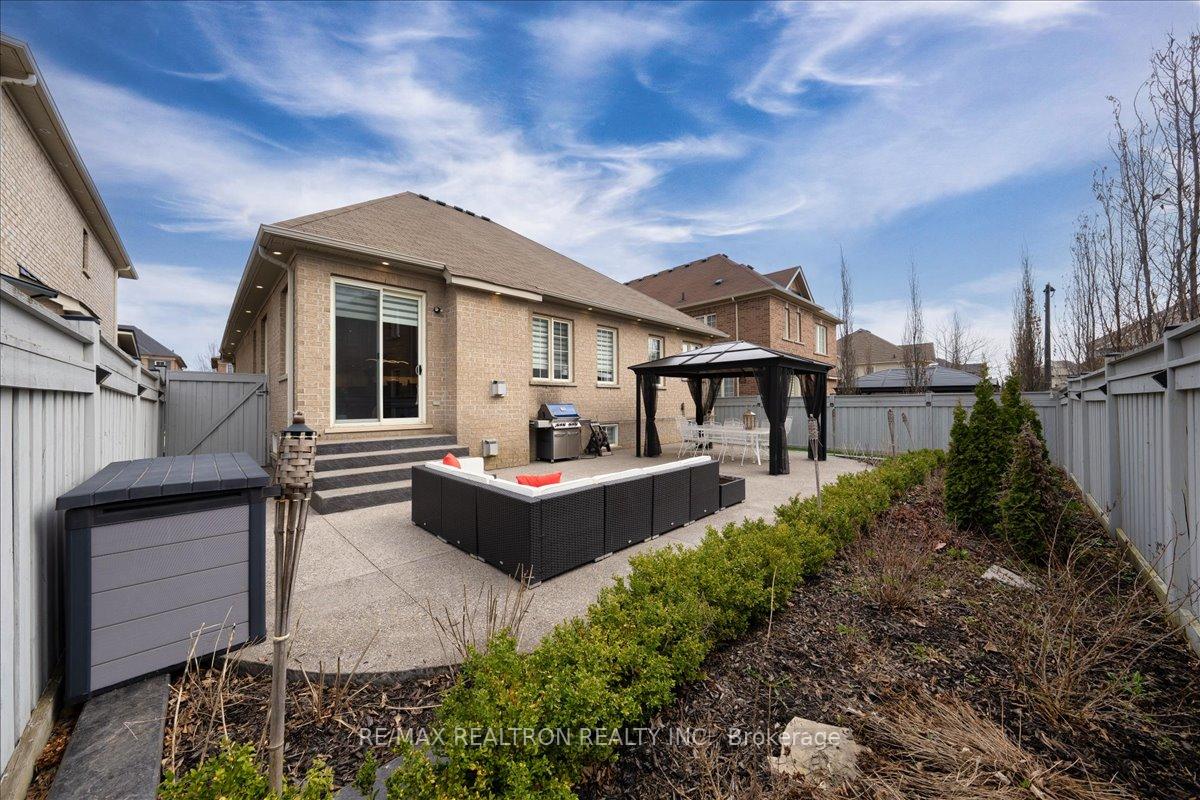 Photo 47 of 13 Fairmont Ridge Trail, King, Nobleton — HOMEH