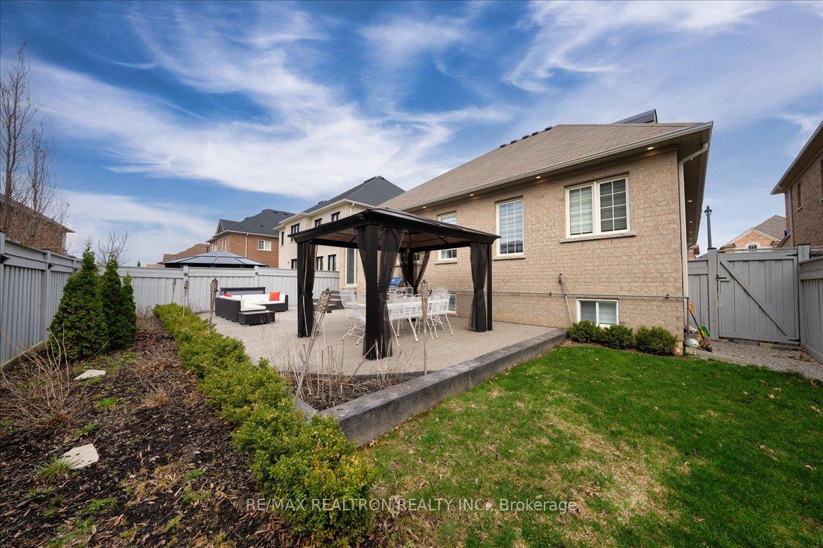 Photo 48 of 13 Fairmont Ridge Trail, King, Nobleton — HOMEH