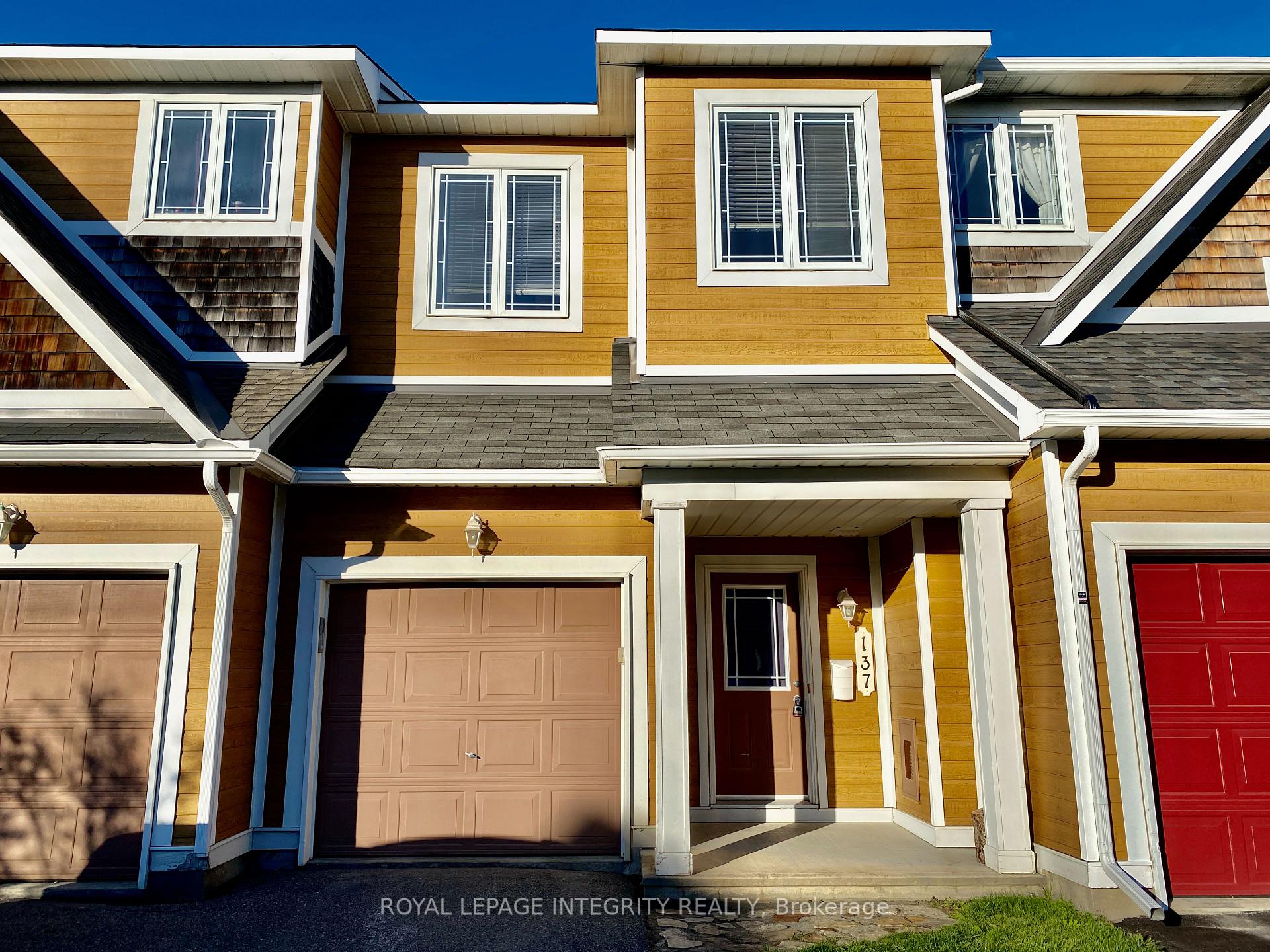 Photo 1 of 137 Freeport Drive, Ottawa, Kanata - Emerald Meadows/Trailwest — HOMEH
