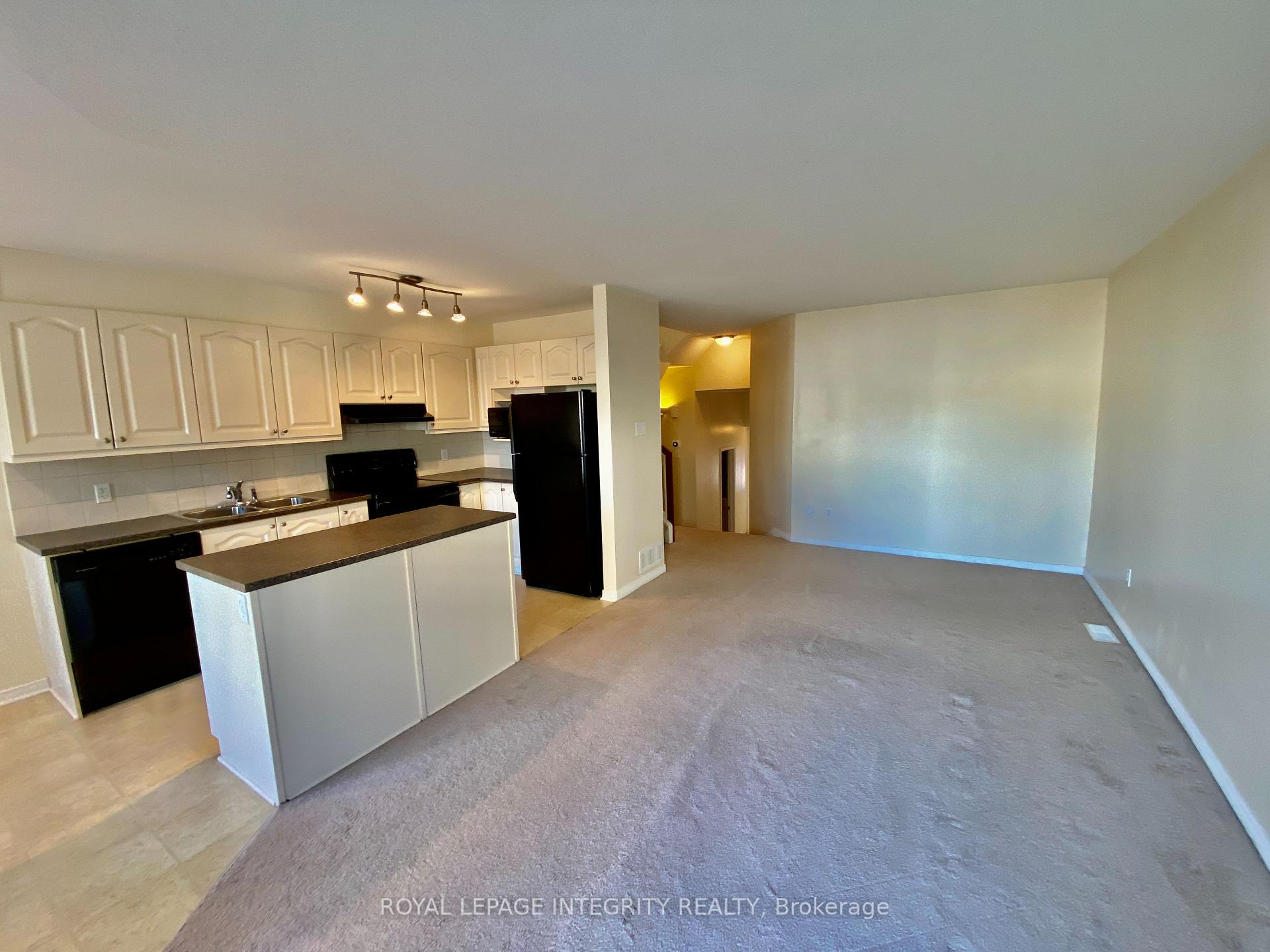 Photo 6 of 137 Freeport Drive, Ottawa, Kanata - Emerald Meadows/Trailwest — HOMEH