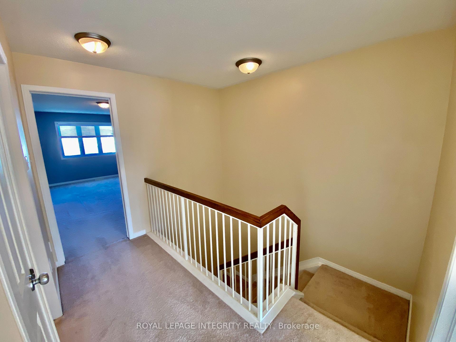 Photo 11 of 137 Freeport Drive, Ottawa, Kanata - Emerald Meadows/Trailwest — HOMEH