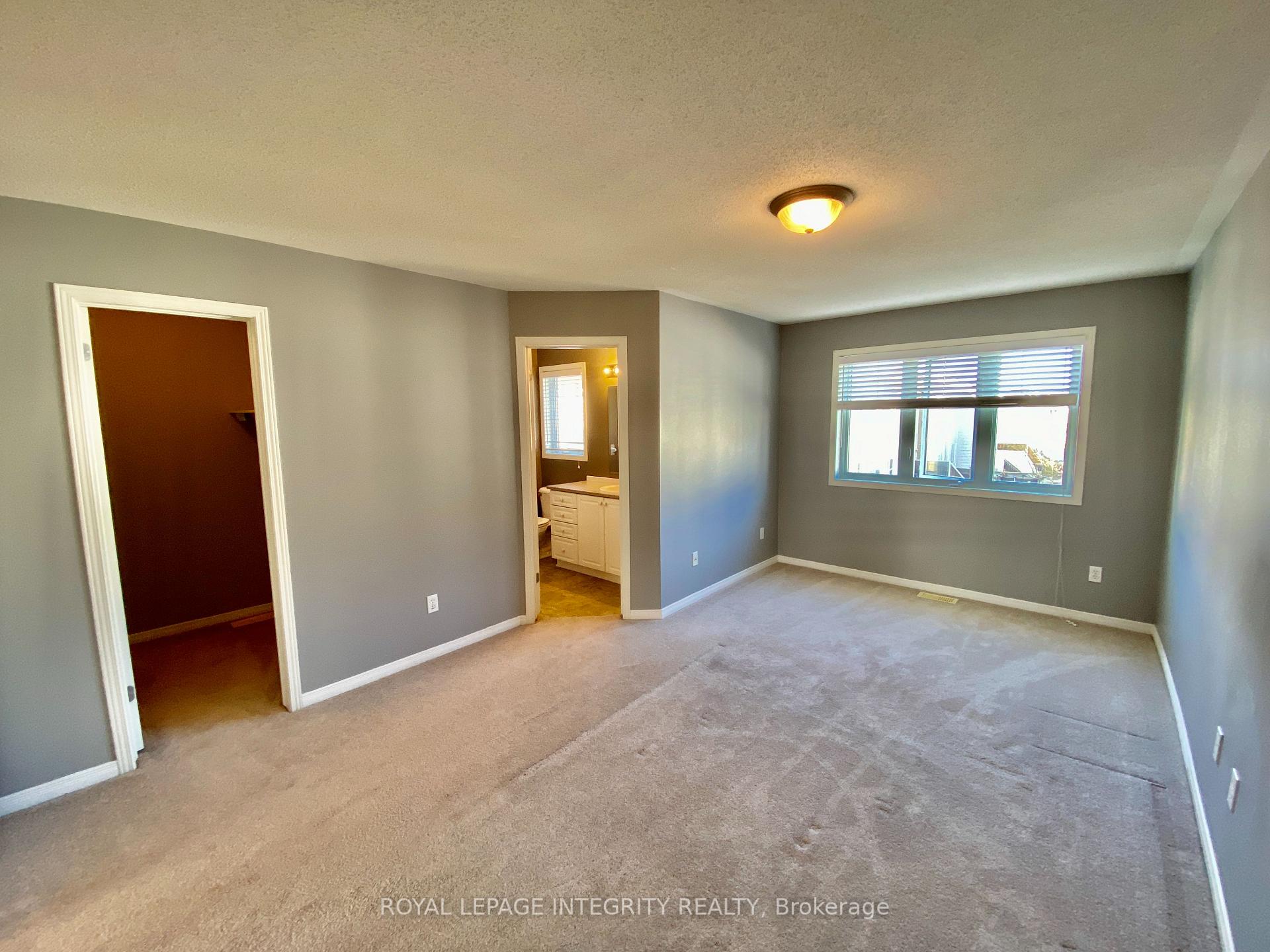 Photo 13 of 137 Freeport Drive, Ottawa, Kanata - Emerald Meadows/Trailwest — HOMEH