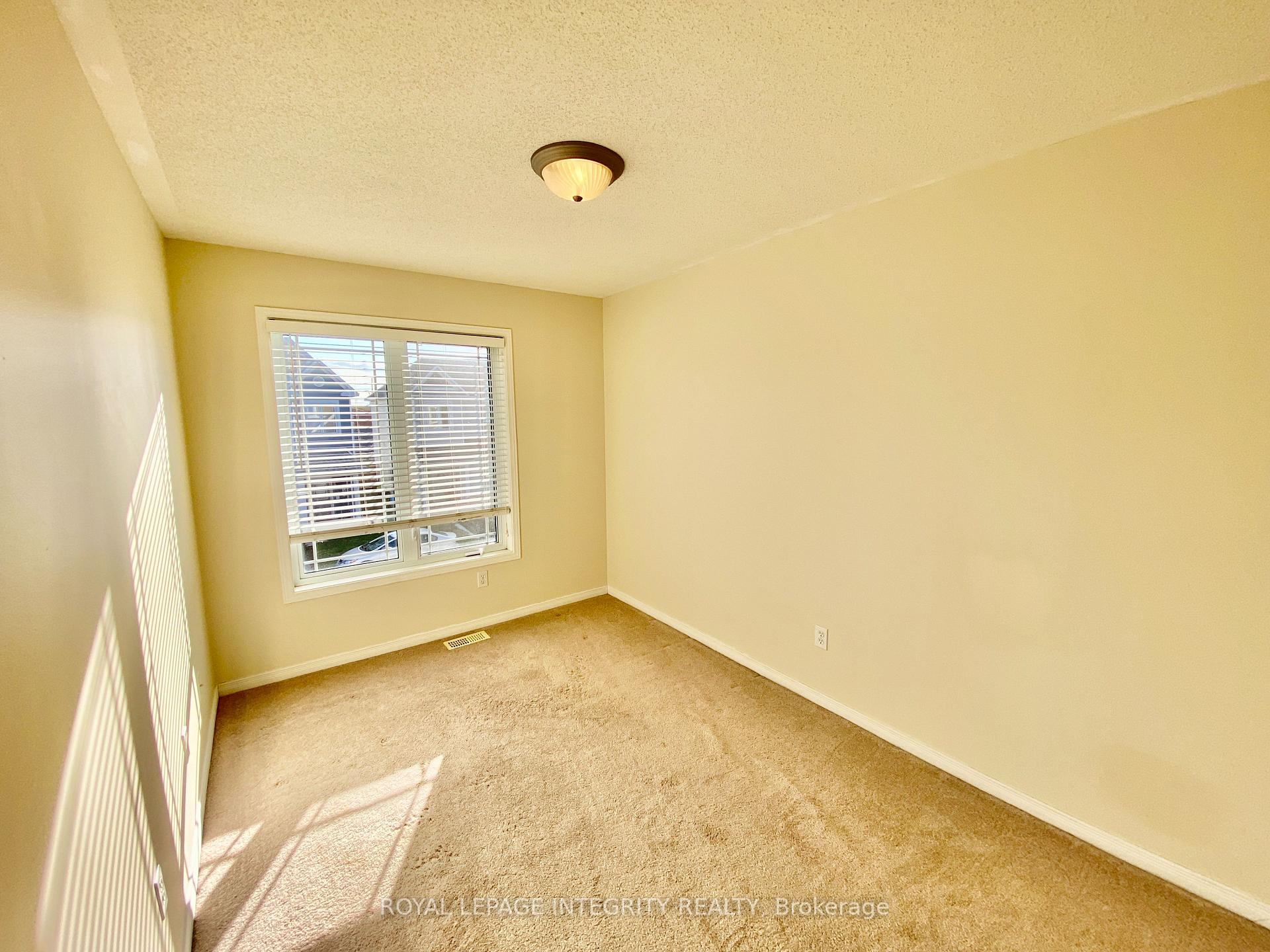 Photo 17 of 137 Freeport Drive, Ottawa, Kanata - Emerald Meadows/Trailwest — HOMEH