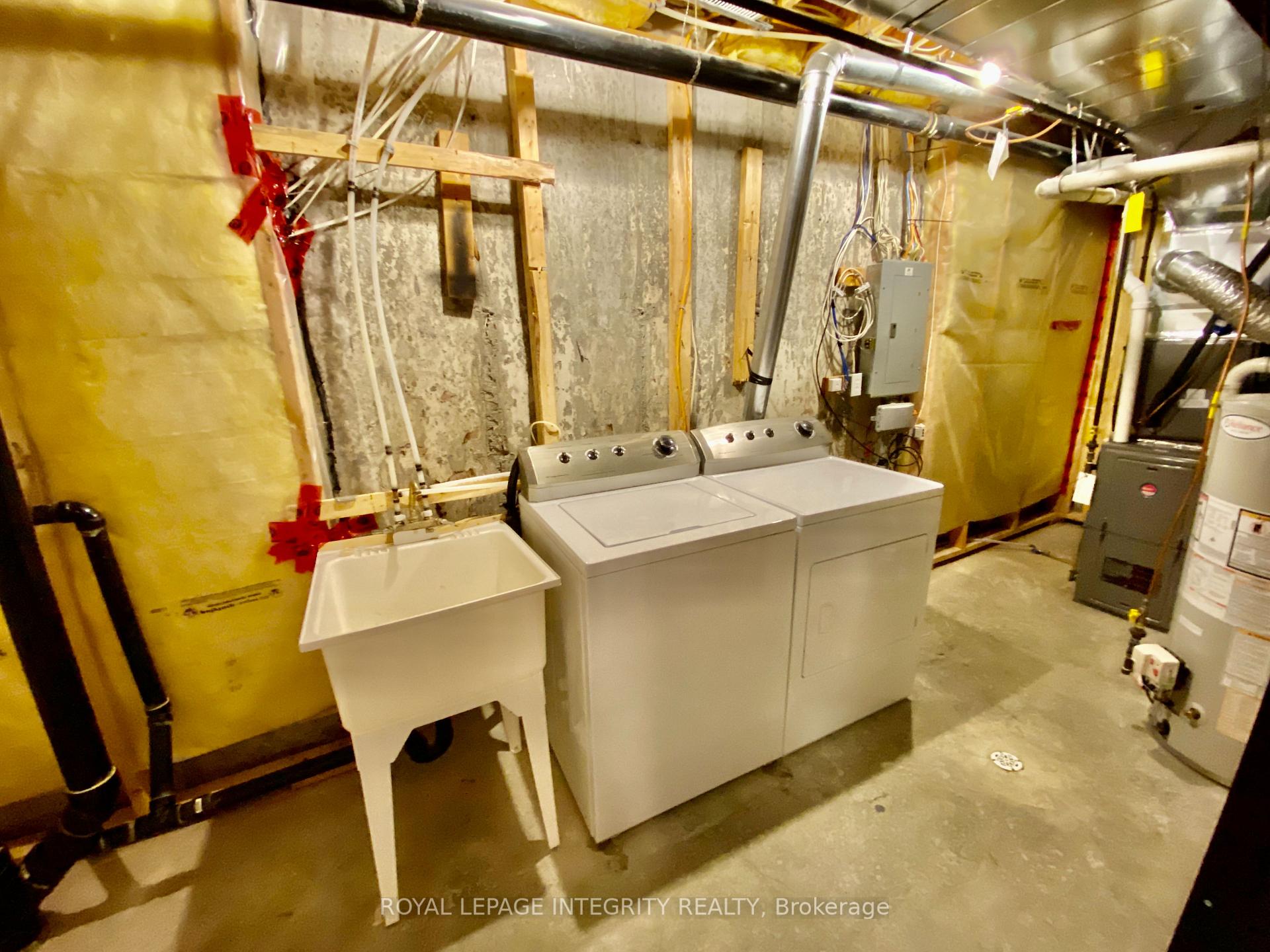 Photo 23 of 137 Freeport Drive, Ottawa, Kanata - Emerald Meadows/Trailwest — HOMEH