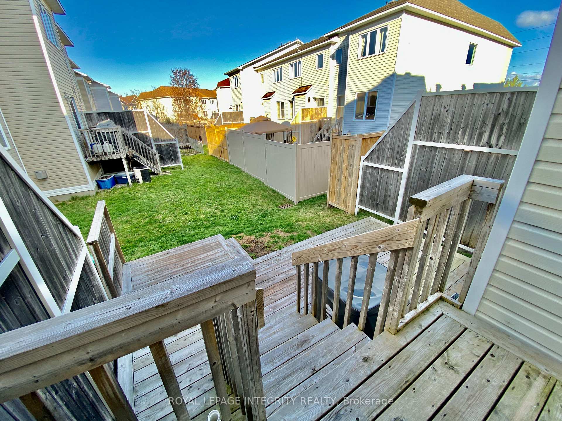 Photo 24 of 137 Freeport Drive, Ottawa, Kanata - Emerald Meadows/Trailwest — HOMEH