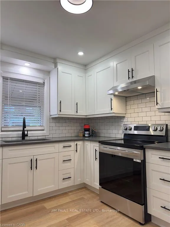 Photo 12 of 232 Rodgers Road, Hamilton, Bartonville — HOMEH