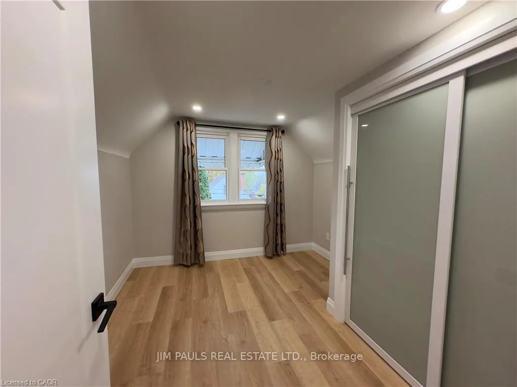 Photo 15 of 232 Rodgers Road, Hamilton, Bartonville — HOMEH