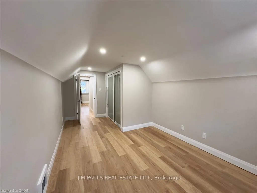 Photo 17 of 232 Rodgers Road, Hamilton, Bartonville — HOMEH