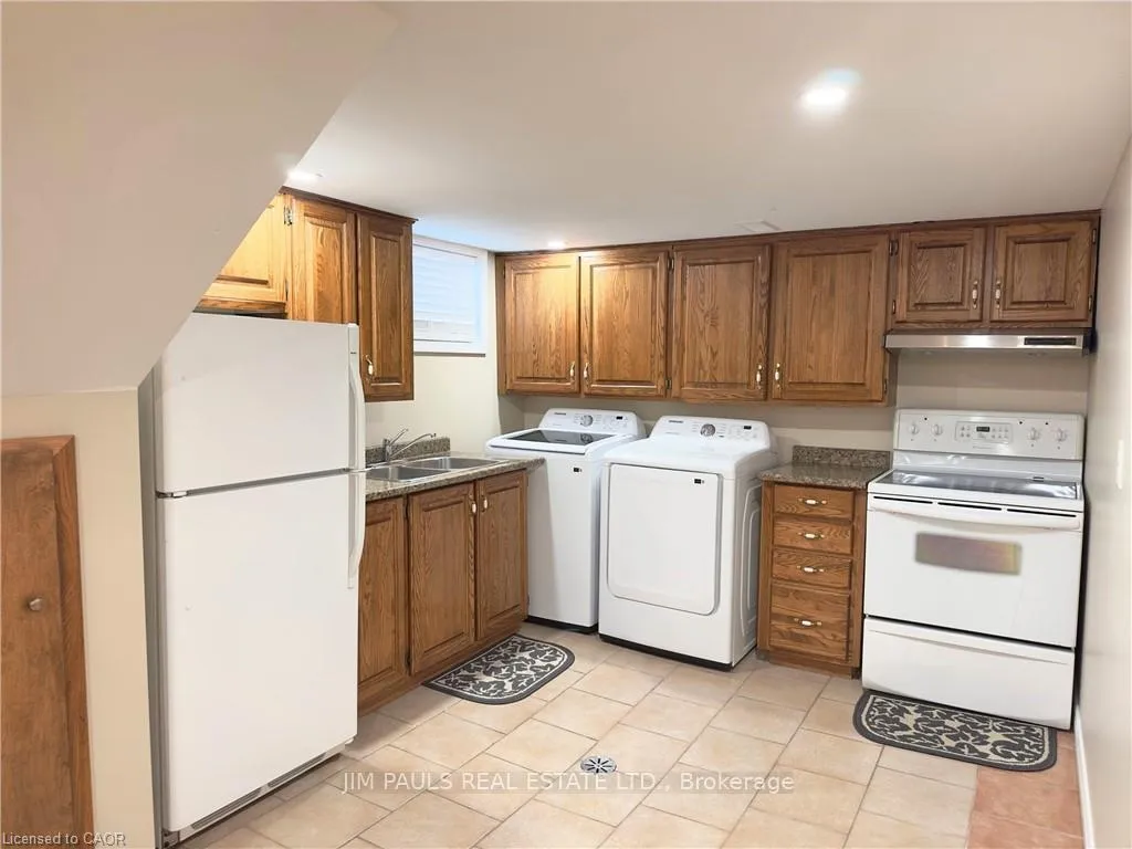 Photo 20 of 232 Rodgers Road, Hamilton, Bartonville — HOMEH