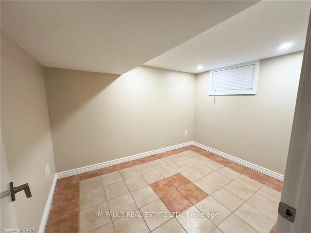 Photo 23 of 232 Rodgers Road, Hamilton, Bartonville — HOMEH