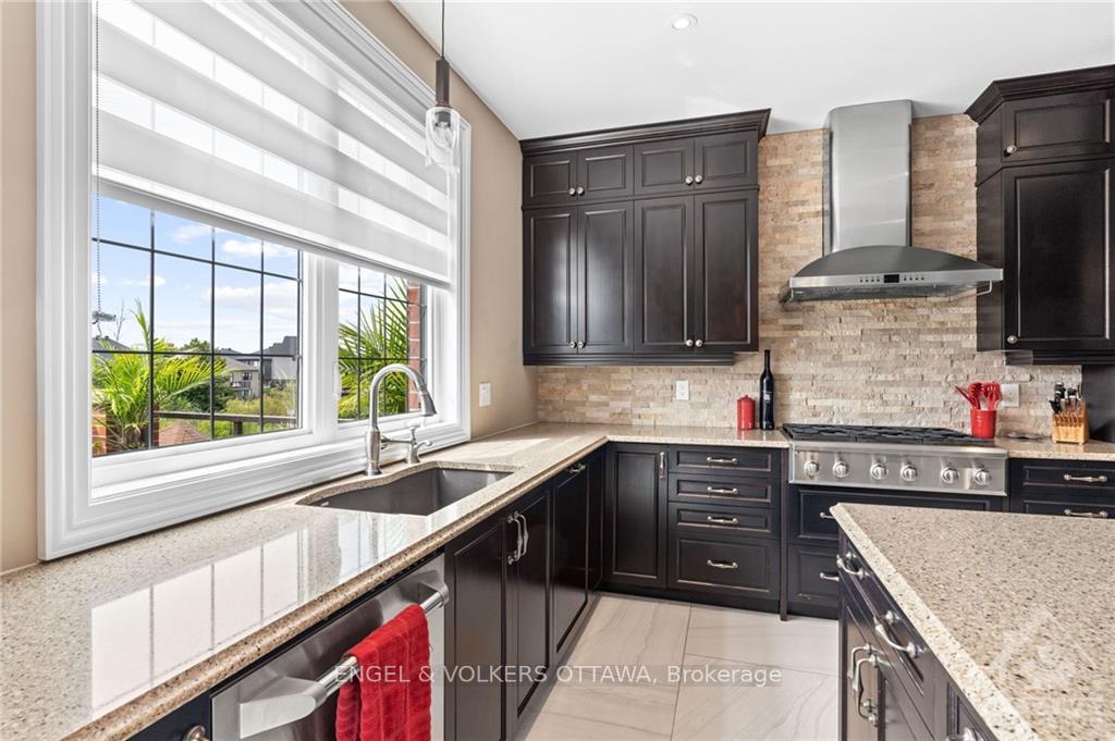 Photo 6 of 812 Percival Crescent, Ottawa, Mahogany Community — HOMEH