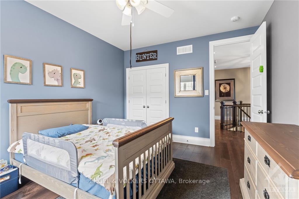 Photo 17 of 812 Percival Crescent, Ottawa, Mahogany Community — HOMEH