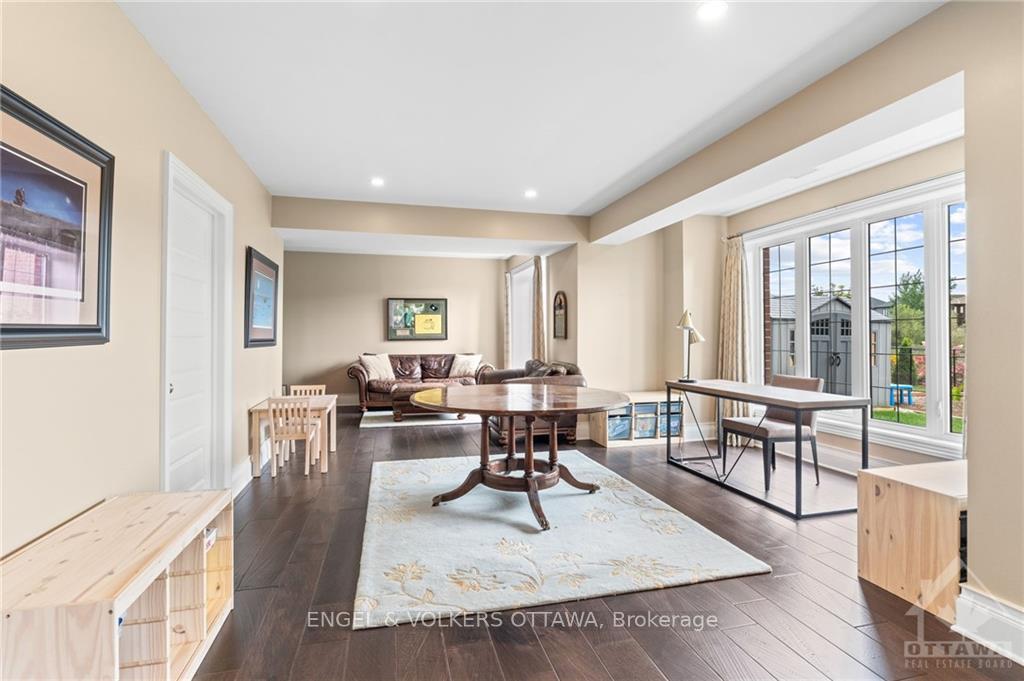 Photo 24 of 812 Percival Crescent, Ottawa, Mahogany Community — HOMEH