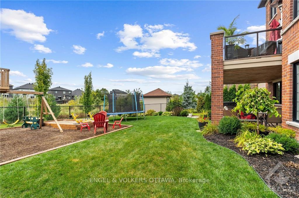 Photo 28 of 812 Percival Crescent, Ottawa, Mahogany Community — HOMEH