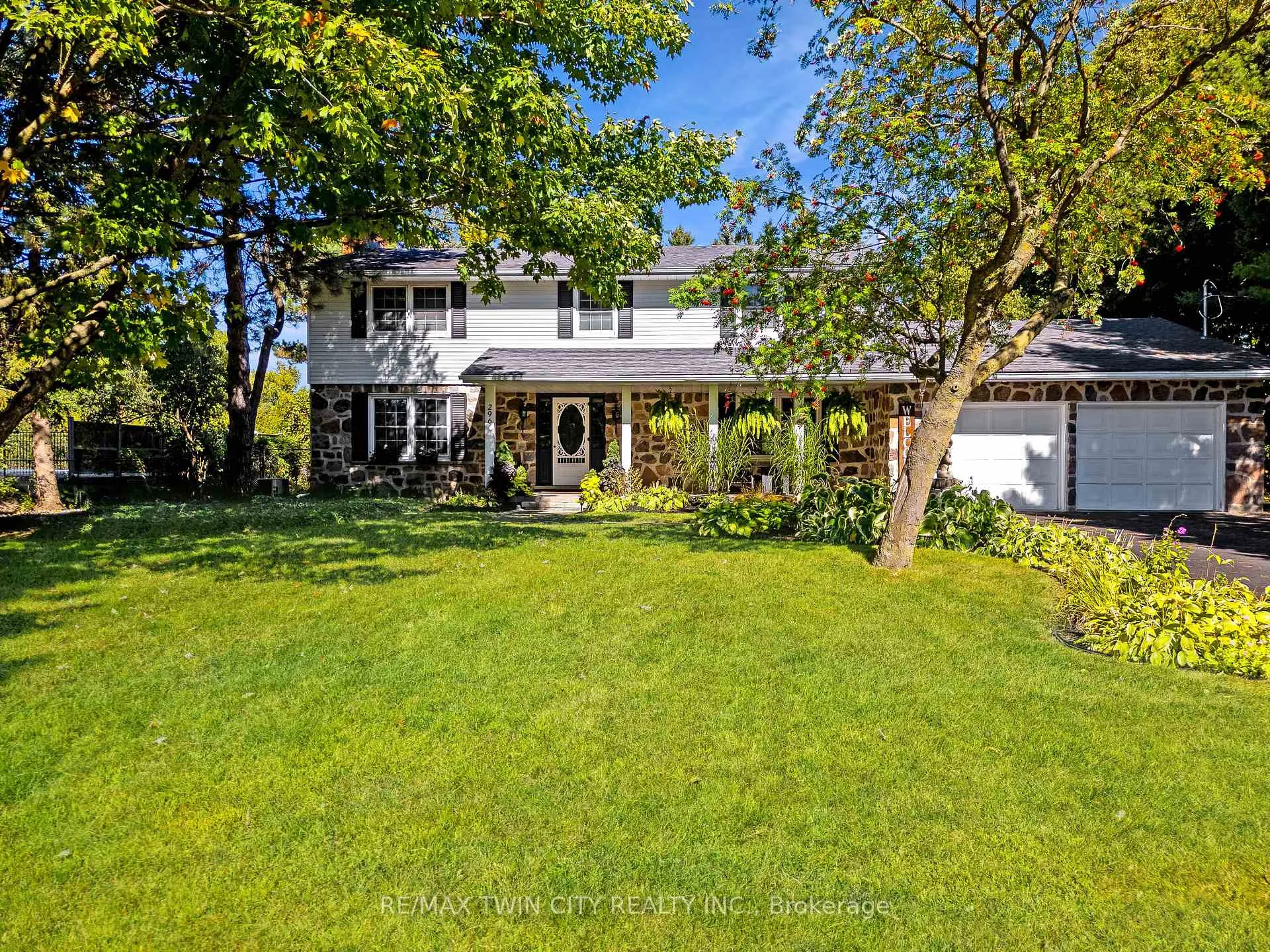 Front of 296 Edgehill Drive