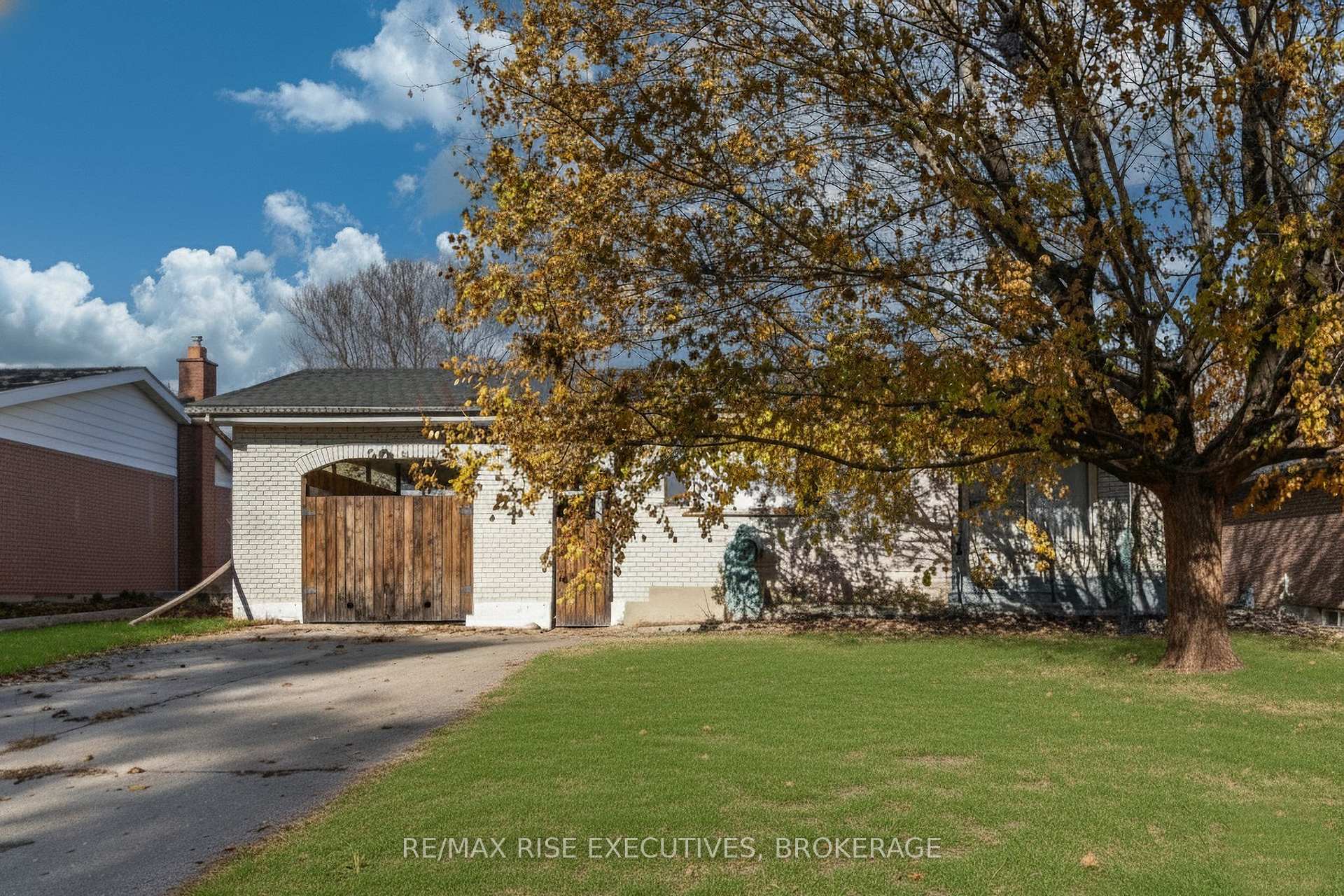 Photo 1 of 802 Haverhill Drive, Kingston, City Southwest — HOMEH