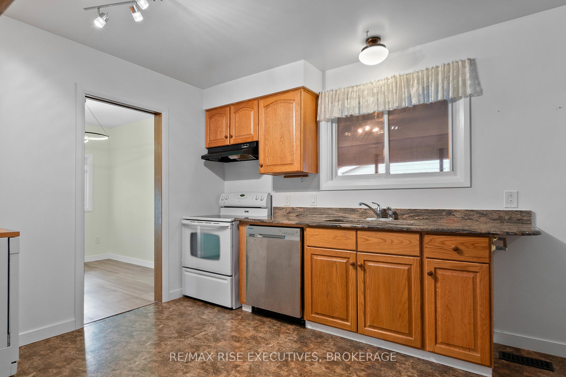 Photo 10 of 802 Haverhill Drive, Kingston, City Southwest — HOMEH