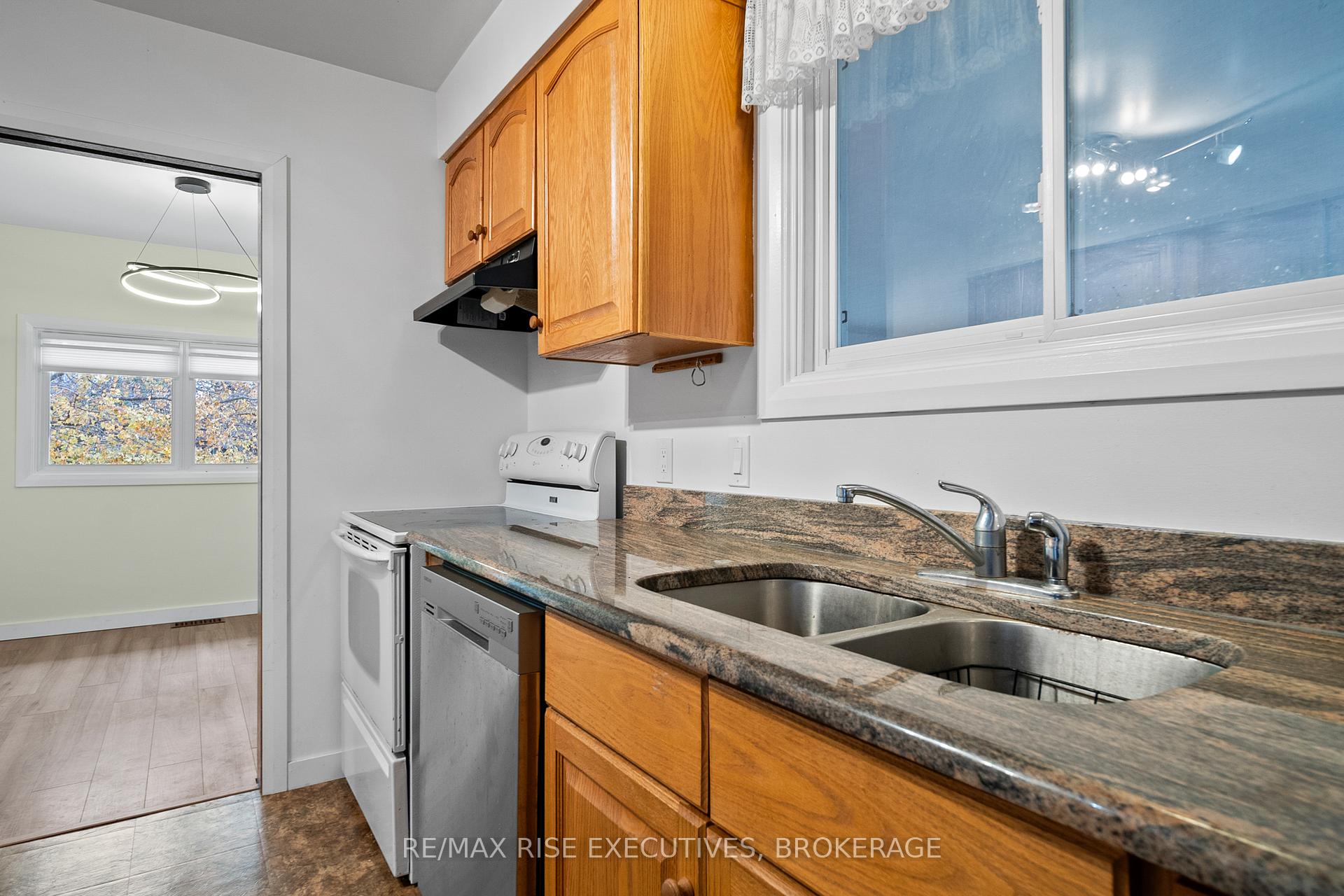 Photo 14 of 802 Haverhill Drive, Kingston, City Southwest — HOMEH