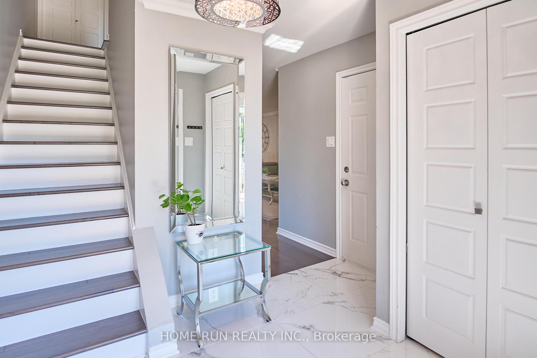Photo 13 of 21 Longboat Court, Ottawa, Kanata - Kanata Lakes/Heritage Hills — HOMEH