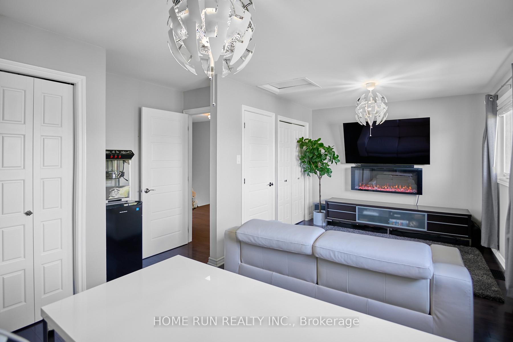 Photo 22 of 21 Longboat Court, Ottawa, Kanata - Kanata Lakes/Heritage Hills — HOMEH