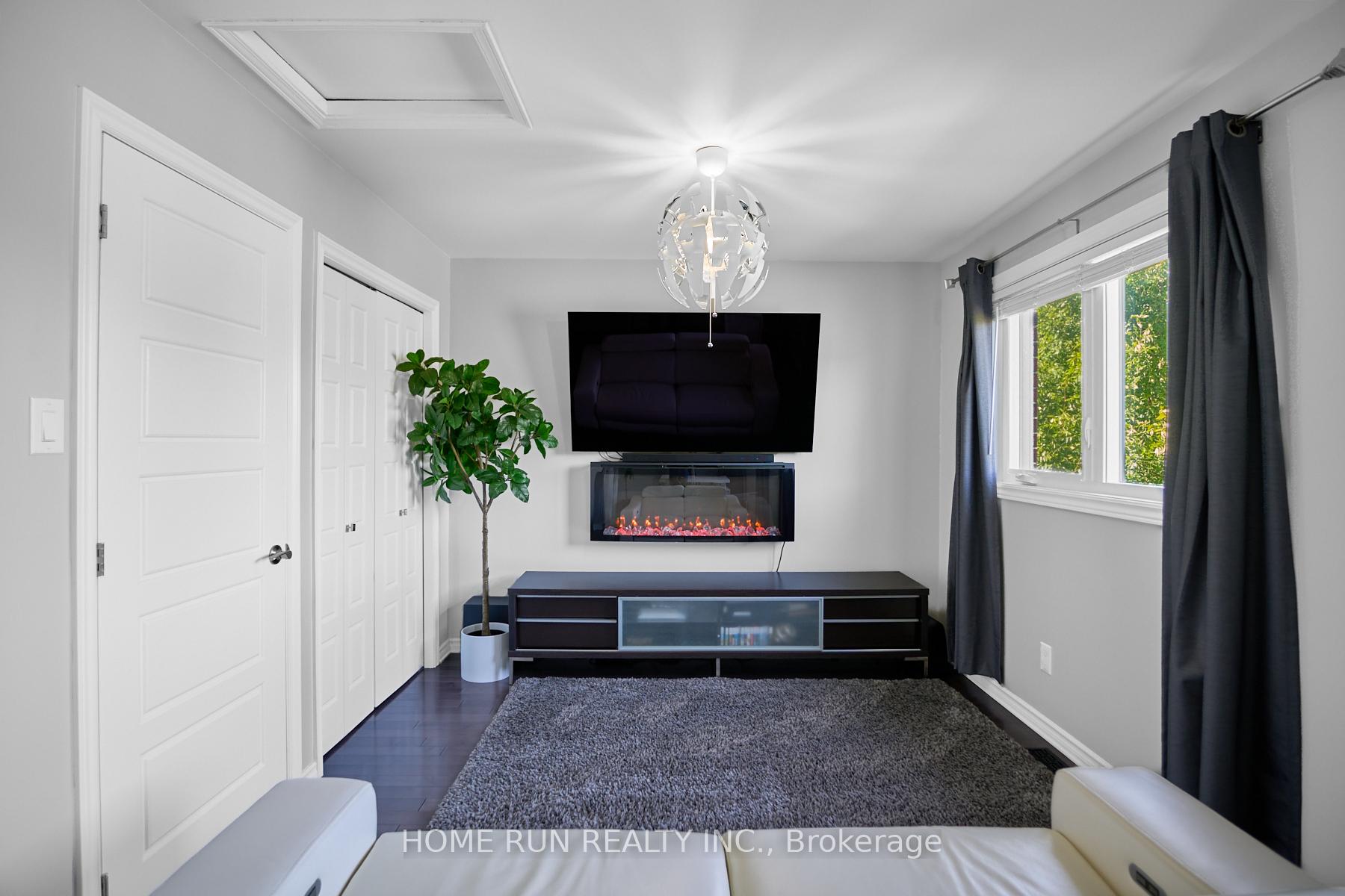 Photo 23 of 21 Longboat Court, Ottawa, Kanata - Kanata Lakes/Heritage Hills — HOMEH
