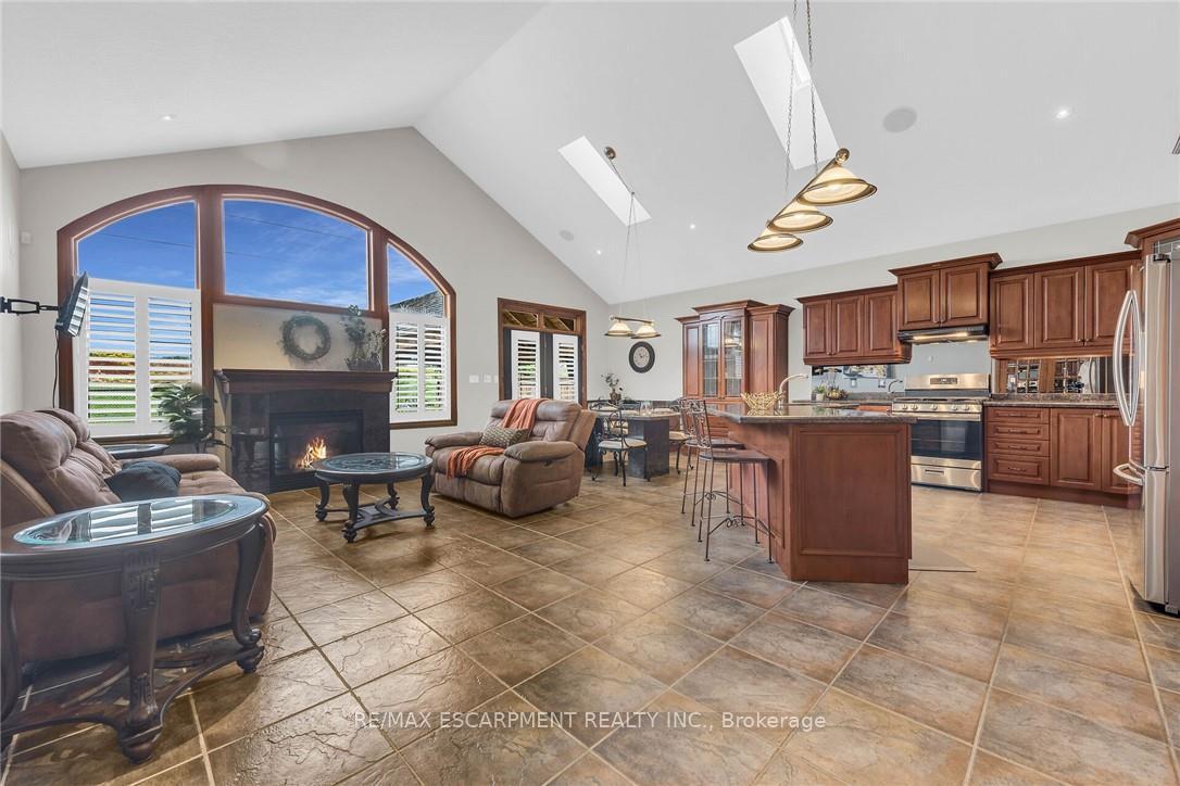 Photo 10 of 117 Christopher Drive, Hamilton, Kennedy — HOMEH