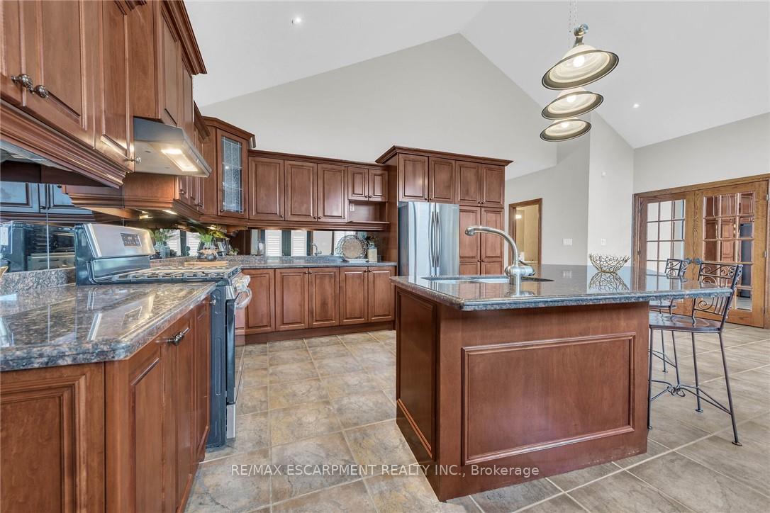 Photo 12 of 117 Christopher Drive, Hamilton, Kennedy — HOMEH