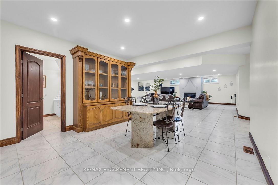 Photo 37 of 117 Christopher Drive, Hamilton, Kennedy — HOMEH
