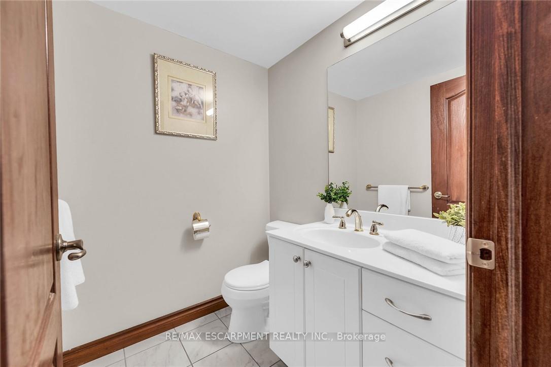 Photo 40 of 117 Christopher Drive, Hamilton, Kennedy — HOMEH