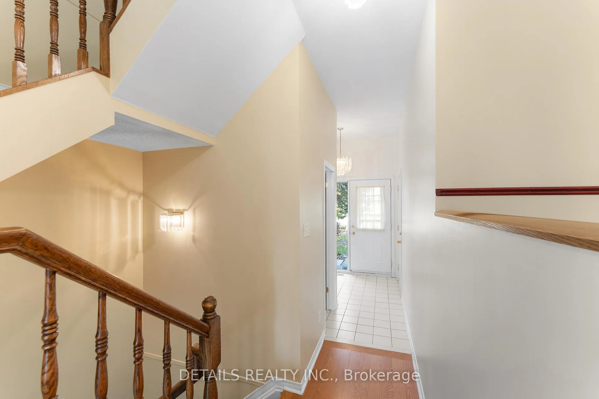 Photo 14 of 32 Crownridge Drive, Ottawa, Kanata - Emerald Meadows/Trailwest — HOMEH