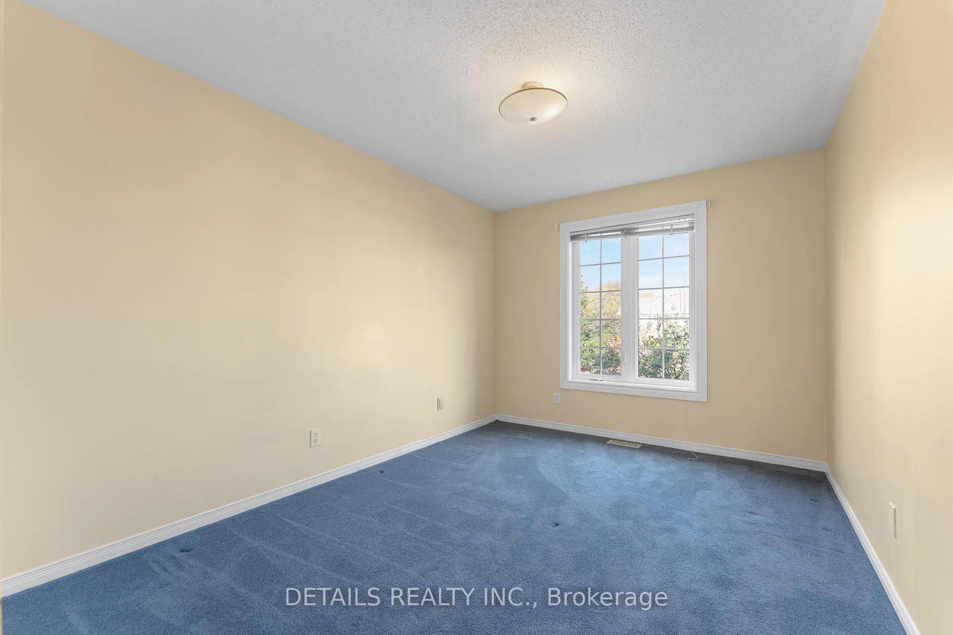 Photo 23 of 32 Crownridge Drive, Ottawa, Kanata - Emerald Meadows/Trailwest — HOMEH